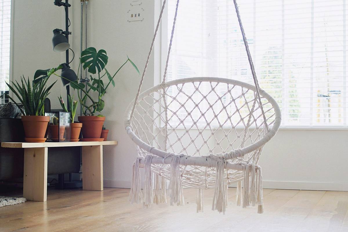 Hanging Plants Living Room: 7 Proven Tips to Avoid Costly Mistakes